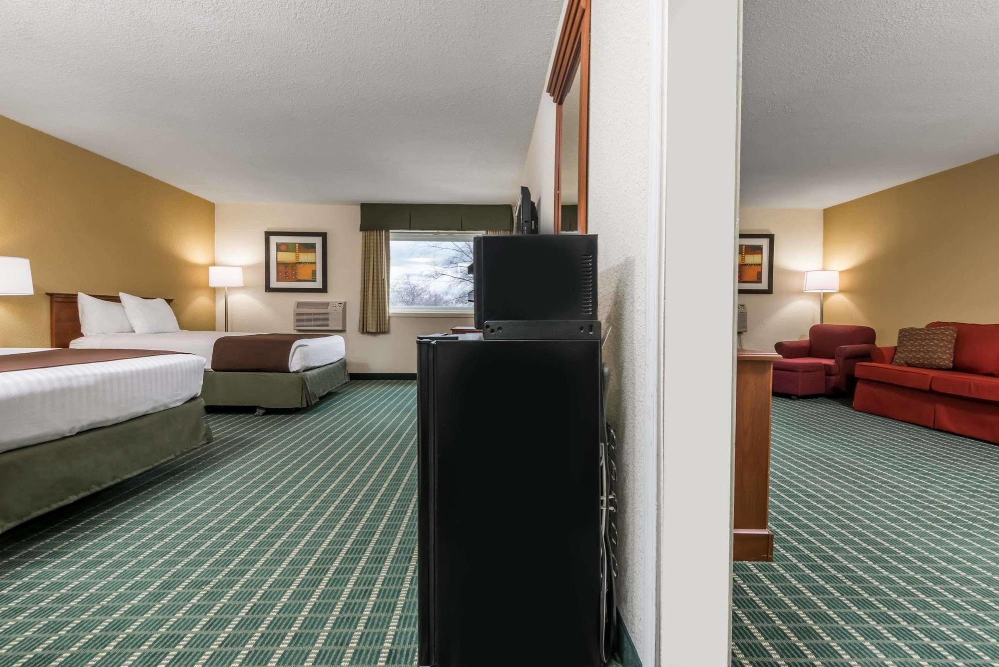 Baymont By Wyndham Kokomo Exterior foto